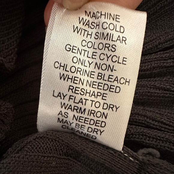 NWT Fun Striped and Ruffled Sweater - Picture 4 of 11